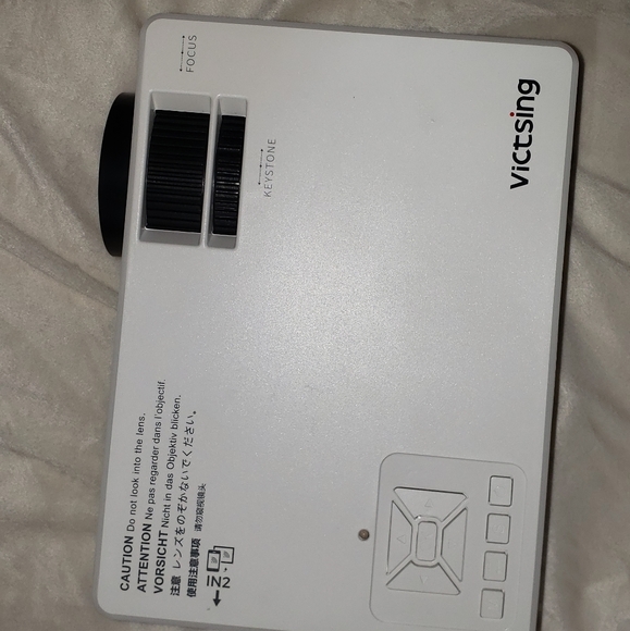 projector - Picture 2 of 3